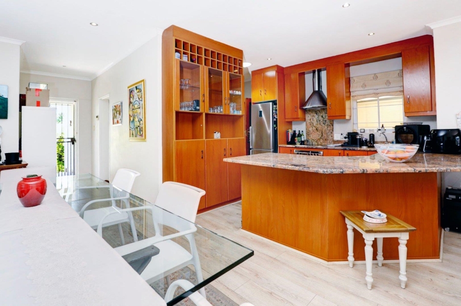 3 Bedroom Property for Sale in Van Riebeeckshof Western Cape